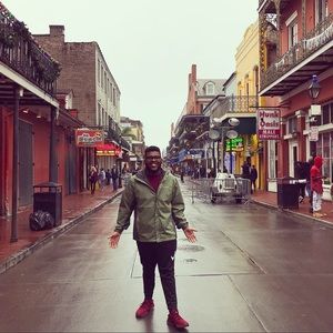 Meet your Posher, Aaron